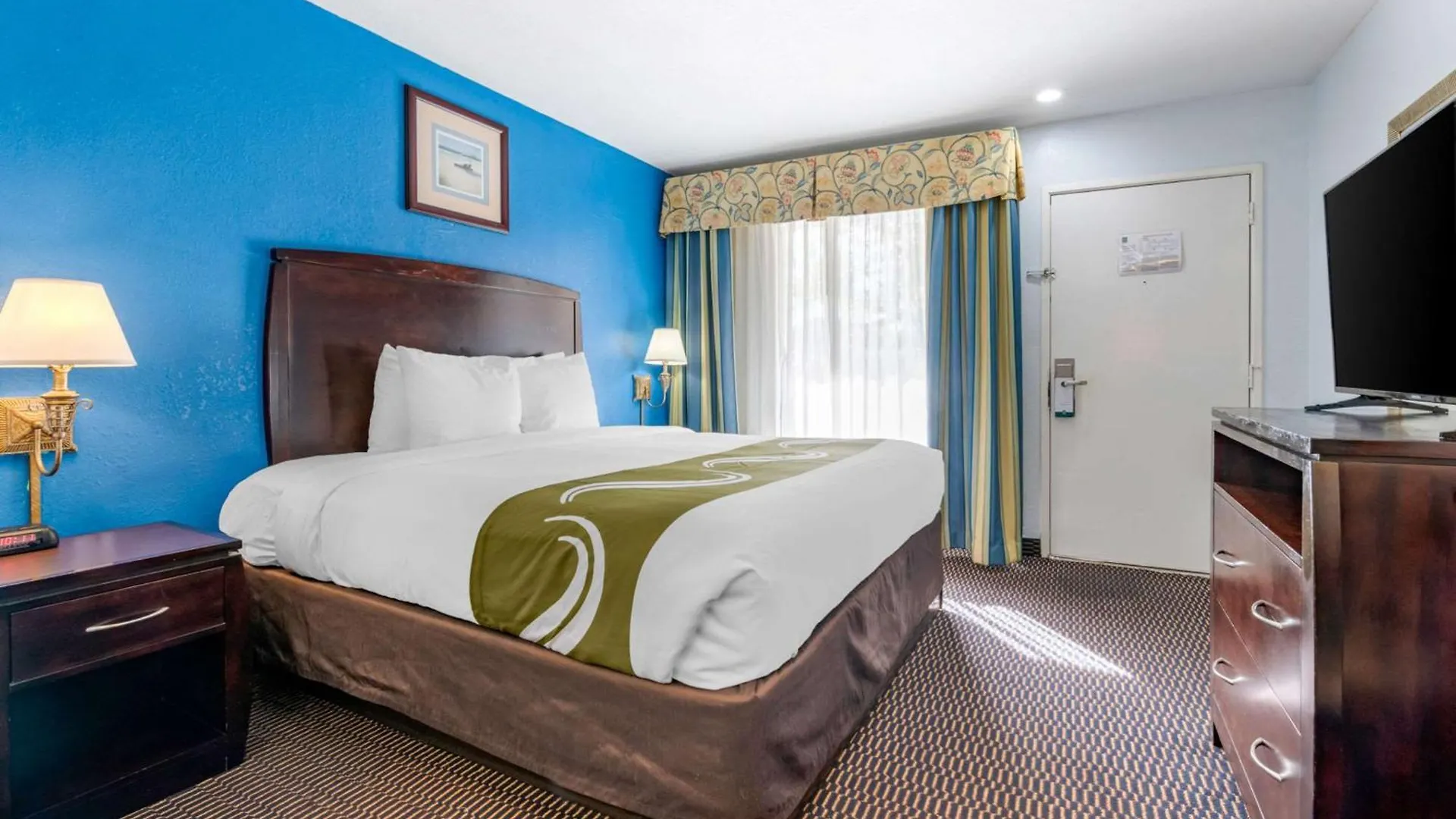 Quality Inn Sarasota North Near Lido Key Beach 2*,  United States